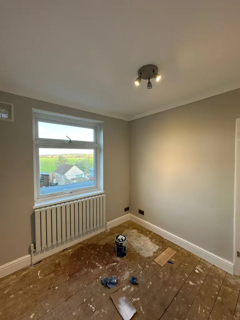 finished-bedroom-painting-building-services-london-summit-services-london-ltd