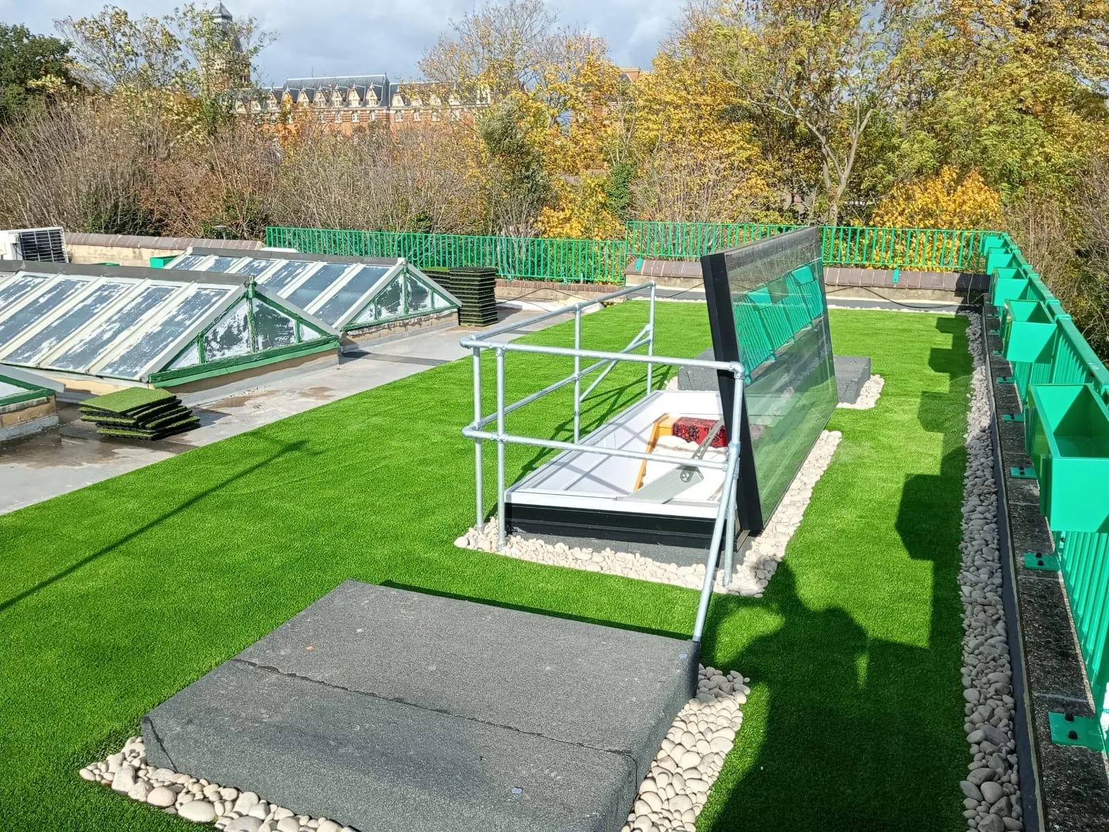 roof-terrace-artificial-grass-and-rooflights-london