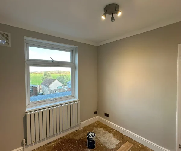 finished-bedroom-painting-building-services-london-summit-services-london-ltd