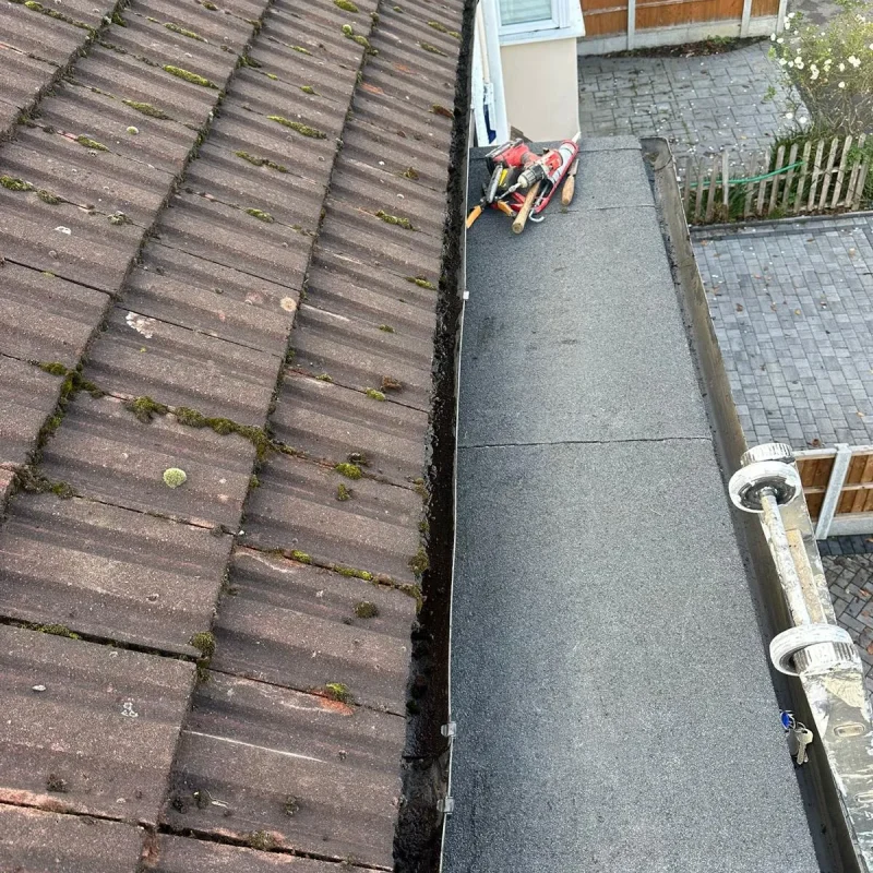 valley-gutter-felt-roof-repair-roofing-company-in-london