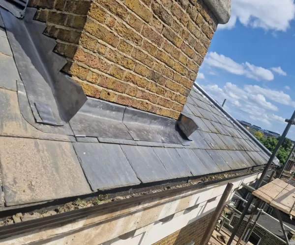 vertical-lead-flashing-and-slate-roof-london